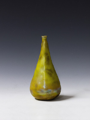 Artist: Beatrice Wood, Title: Yellow Gold Lustre Bottle, c. 1960 - click for larger image