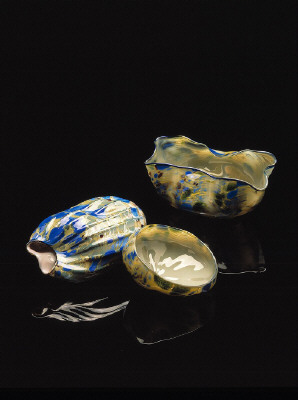 Artist: Dale Chihuly, Title: Macchia Grouping (grey), 1981 - click for larger image