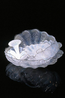 Artist: Dale Chihuly, Title: Polished Ivory Seaform Set with Charcoal Lip Wraps, 2000 - click for larger image