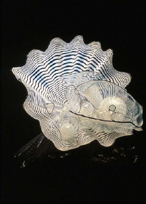 Artist: Dale Chihuly, Title: White Jade Persian Set with Obsidian Lip Wraps, 2002 - click for larger image