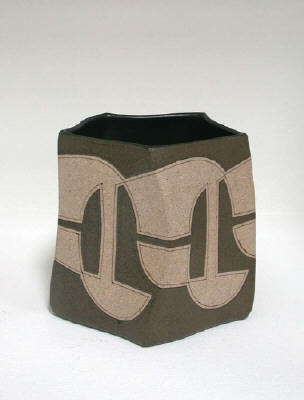 Artist: Gustavo Prez, Title: Vase (04-346), 2004 - click for larger image