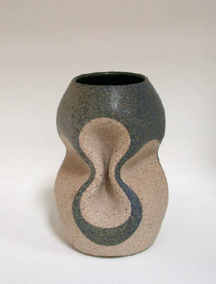 Artist: Gustavo Prez, Title: Vase (05-352), 2005 - click for larger image