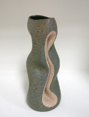 Artist: Gustavo Prez, Title: Vase (05-367), 2005 - click for larger image