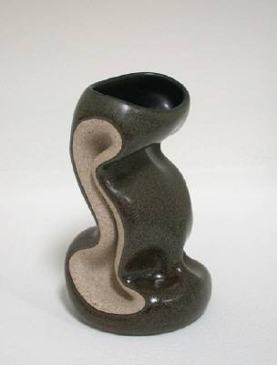 Artist: Gustavo Prez, Title: Vase (05-386), 2005 - click for larger image
