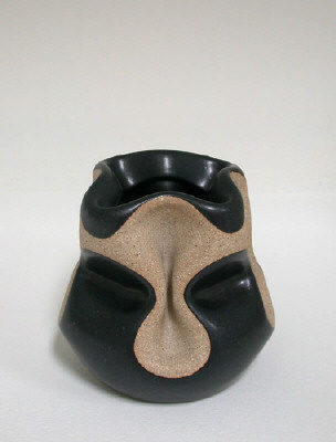 Artist: Gustavo Prez, Title: Vase (05-402), 2005 - click for larger image