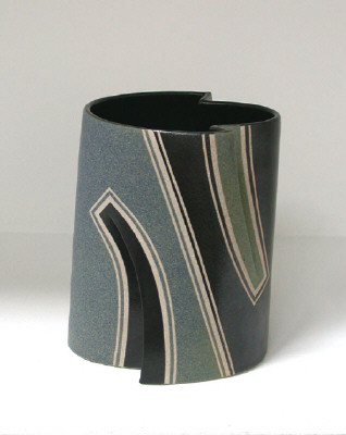 Artist: Gustavo Prez, Title: Vase (06-113), 2006 - click for larger image