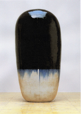 Artist: Jun Kaneko, Title: Untitled Dango, 2001 - click for larger image