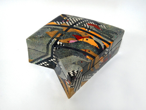 Artist: Ralph Bacerra, Title: Untitled Lidded Box, 1983 - click for larger image