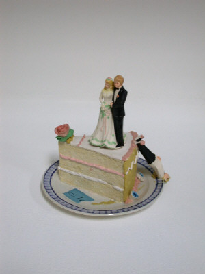 Artist: Richard Shaw, Title: Bride and Groom Teapot, 2003 - click for larger image