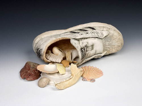 Artist: Richard Shaw, Title: Shoe at the Beach, 2011 - click for larger image