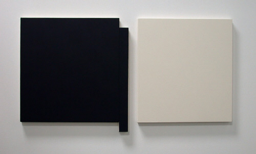 Artist: Scot Heywood, Title: Untitled Black (Blue) and White, 2007 - click for larger image